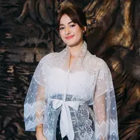 Mawar De Jongh tampil menarik [Instagram/mawar_eva]