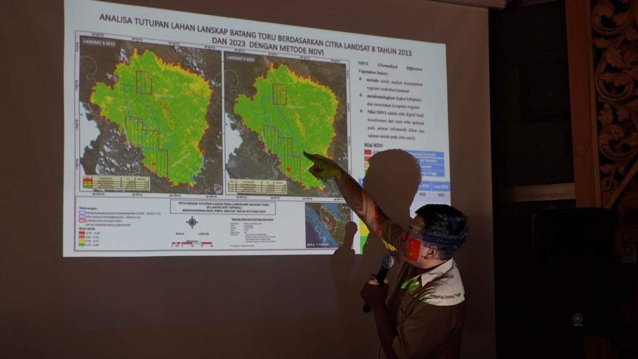 Direktur Green Justice Indonesia, Panut Hadisiswoyo