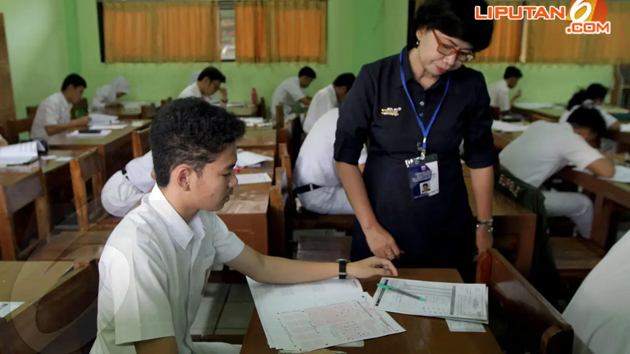 Hari Pertama UN di SMA 65 dan 112 Jakarta Berlangsung Tertib