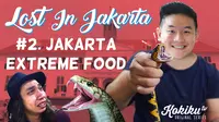 Webseries: Lost in Jakarta, Mencoba Daging Ular yang Menantang