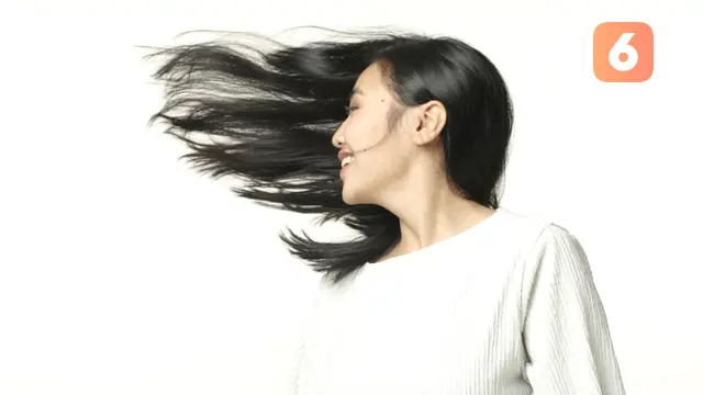 Pengin Rambut Berkilau? 5 Tips Ini Rahasianya