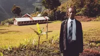 Sulaiman, seorang gunu honorer di Desa Wamerek, Wamena, Papua. (dok. Twitter @daniellsinaga)