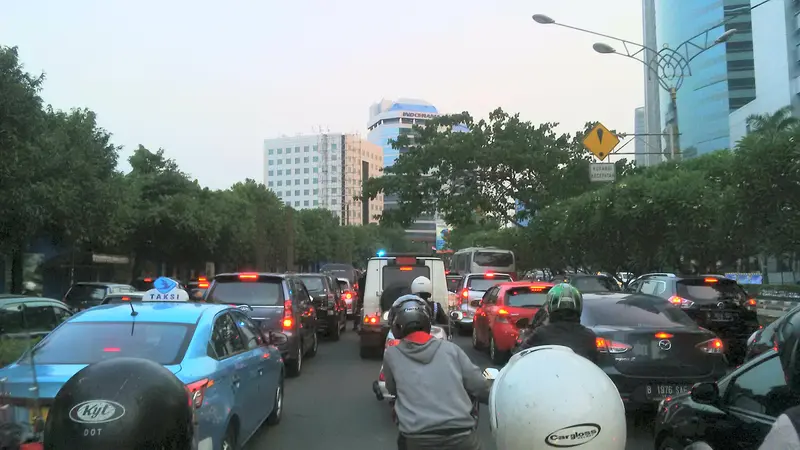 Rombongan Presiden Jokowi terjebak macet