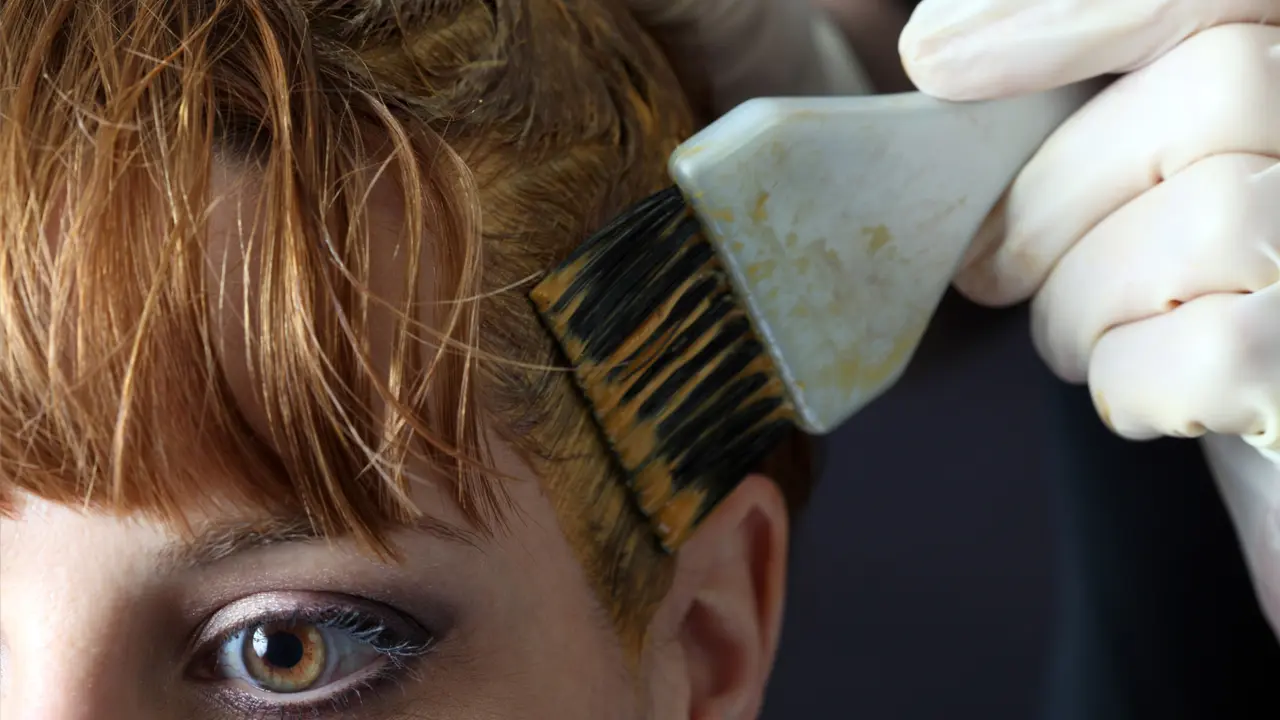 Bahaya cat rambut bagi kesehatan