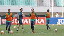 Dendy Sulistiawan, Timnas Indonesia. (Bola.com/Nicklas Hanoatubun)