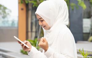 Ilustrasi bayar tagihan Lebaran via BRImo. Foto: 9nong/Depositphotos