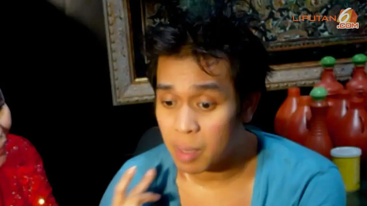 olga-syahputra-131010b.jpg