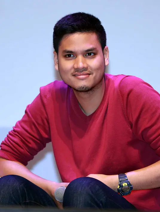 "Pasti ada perdebatan, namanya 4 orang punya ide masing-masing. Alhamdulillah berjalan dengan lancar," kata Asta saat ditemui di Lotte Shopping Avenue, Kuningan, Jakarta Selatan 28/7/2015. (Deki Prayoga/bintang.com)