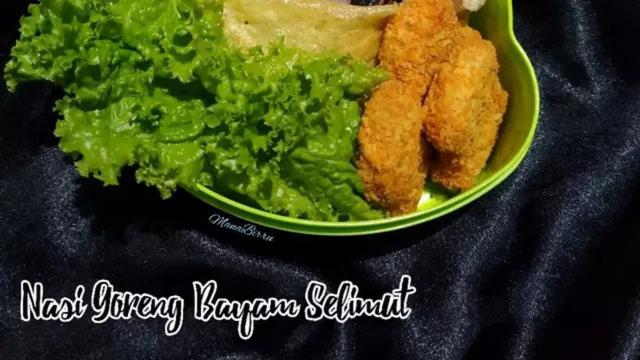 Resep nasi goreng bayam merah. (dok. Cookpad @MamaBirru)