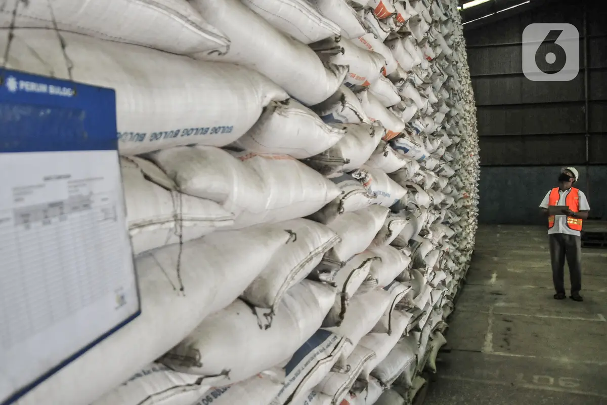 Stok Beras Bulog Aman Hingga Akhir Tahun 2021
