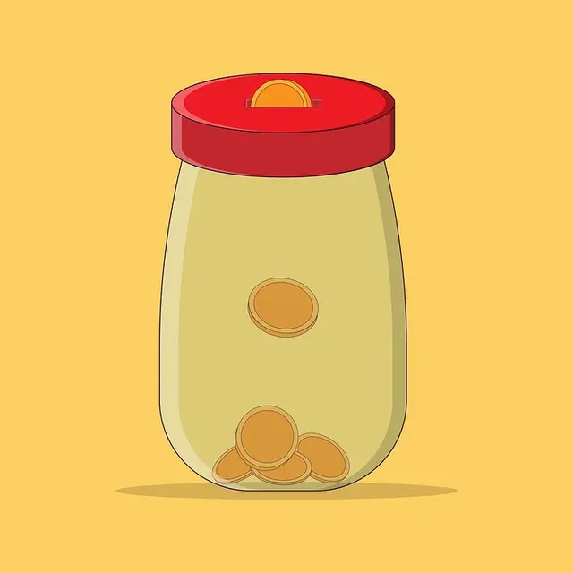 Ilustrasi Celengan dari Botol Plastik