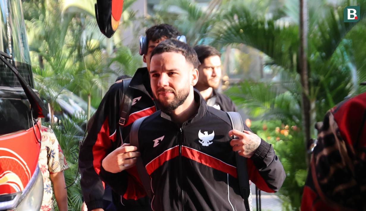 Calvin Verdonk saat tiba di Hotel Fairmont, Jakarta pada Jumat (21/3/2025).