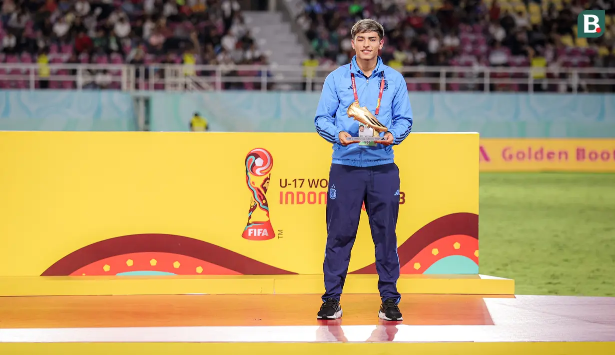 <p>Agustin Ruberto menjadi pemain paling subur dalam mencetak gol sepanjang Piala Dunia U-17 2023. Ia tercatat telah mencatatkan 8 gol sepanjang turnamen tersebut. Pemain satu klub dengan Claudio Echeverri tersebut berhasil membawa Timnas Argentina U-17 finis di peringkat keempat. (Bola.com/Bagaskara Lazuardi)</p>