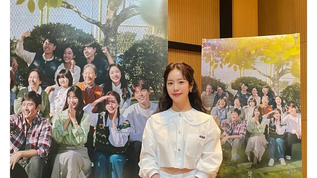 Potret Cantik Han Ji-min, Jadi Pasangan Kim Woo-bin di Our Blues