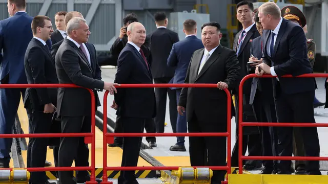 Kim Jong Un dan Vladimir Putin di Kosmodrom Vostochny