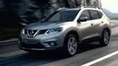 Nissan X-Trail terkenal sebagai medium SUV yang memiliki kenyamanan terbaik dibandingkan rival sekelasnya. X-Trail generasi T32 ini memiliki dua pilihan mesin bensin 2.000cc dan 2.400cc. Harganya kini sudah semakin menarik, Nissan X-Trail 2015 sudah bisa ditebus dengan harga mulai dari Rp210 jutaan. (Source: nissanjkt.com)