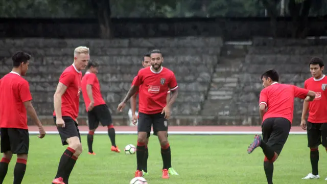 Bali United