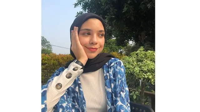 Jarang Tersorot, Ini 7 Potret Isabel Putri Ayu Azhari yang Telah Beranjak Dewasa