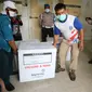 Vaksin Covid-19 didistribusikan ke Surabaya Raya. (Dian Kurniawan/Liputan6.com).