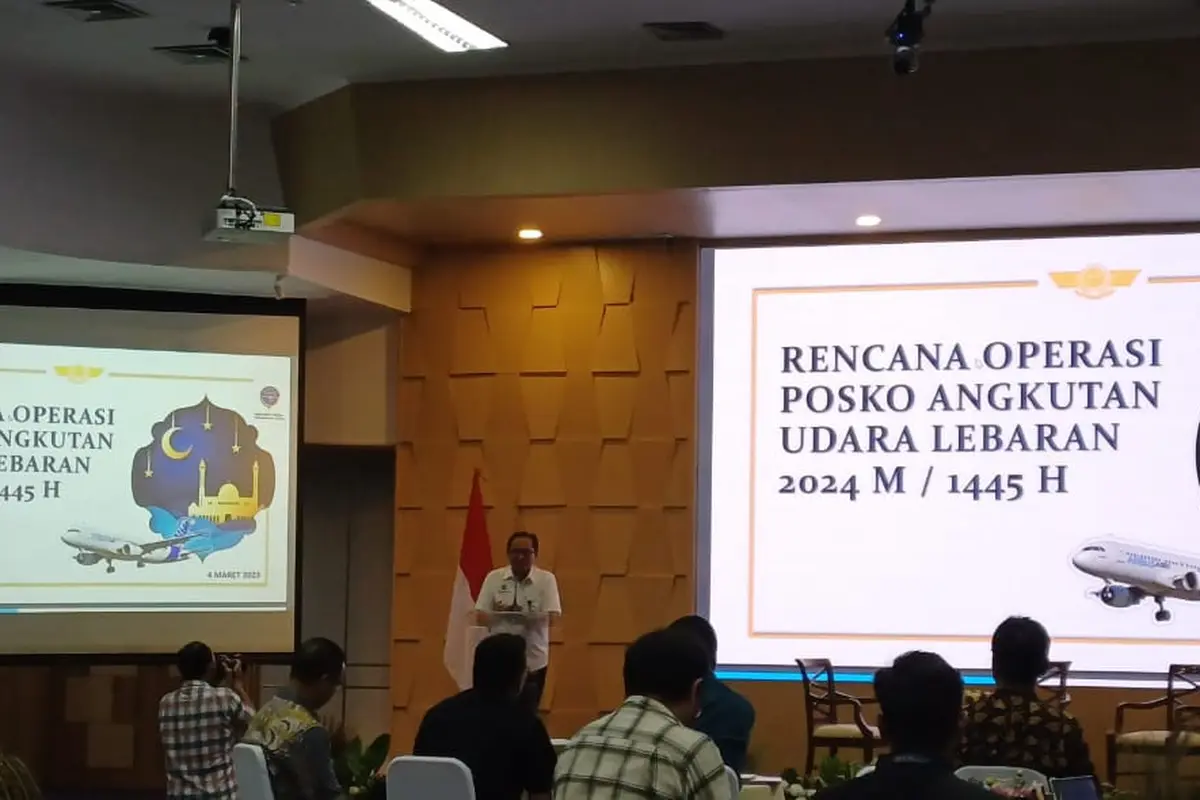 Direktur Angkutan Udara Direktorat Jenderal Perhubungan Udara Kemenhub Putu Eka Cahyadi  dalam Diskusi Forwahub: Potensi Penumpang Udara 2024, di Kantor Kemenhub, Jakarta, Kamis (7/3/2024). (Arief/Liputan6.com)
