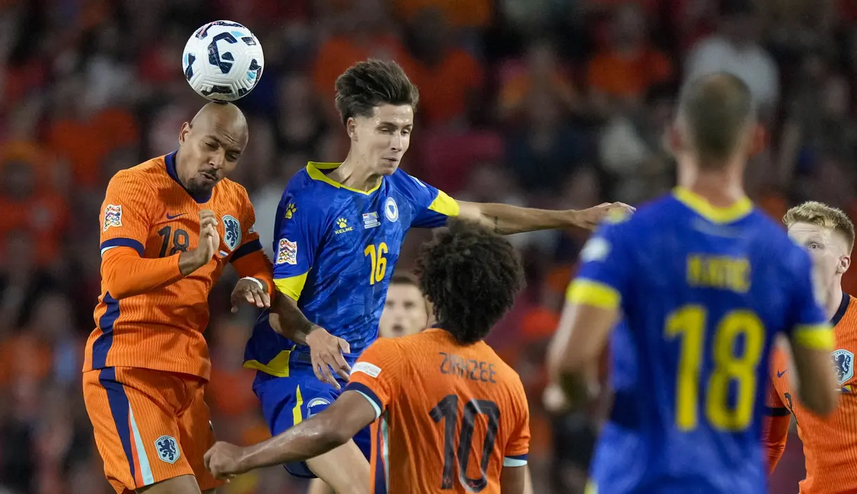De Oranje -julukan Timnas Belanda- menang telak dengan skor akhir 5-2. (AP Photo/Peter Dejong)
