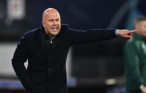 Arne Slot Slot diperkenalkan sebagai pelatih kepala, bukan manajer seperti Klopp. Peran Slot ini menandai era baru dalam struktur manajemen Liverpool. The Reds baru-baru ini diketahui tengah melakukan restrukturisasi di sisi manajemen. (AFP/John Thys)