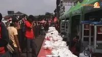[VIDEO] Makan Bakso Gratis 15 Ribu Mangkuk Pecahkan Rekor Muri
