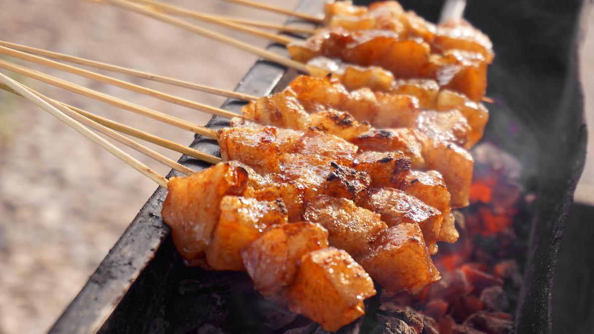 Kelezatan Tahu Bakar: Tekstur Renyah dengan Aroma Panggang yang Menggoda