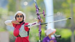 Kepastian emas tersebut datang dari cabang panahan nomor individual recurve putri, melalui penampilan impresif Diananda Choirunisa. (Bola.com/Bagaskara Lazuardi)