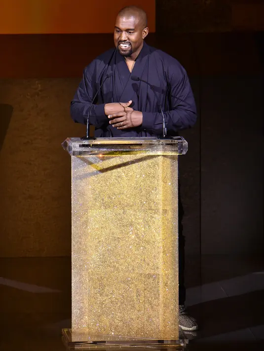 Saat ini kondisi Kanye dikabarkan berangsur pulih dan ia sudah mulai berkarya lagi lewat musiknya. Kabarnya album terbaru Kanye pun akan hadir sebentar lagi. (AFP/Bintang.com)