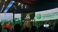 Presiden Joko Widodo (Jokowi) membuka&nbsp;Indonesia International Sustainability Forum 2024 (ISF 2024) di JCC Senayan, Jakarta (dok: Arief)