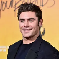 Zac Efron kecum manis Simone Biles. (AFP/Bintang.com)