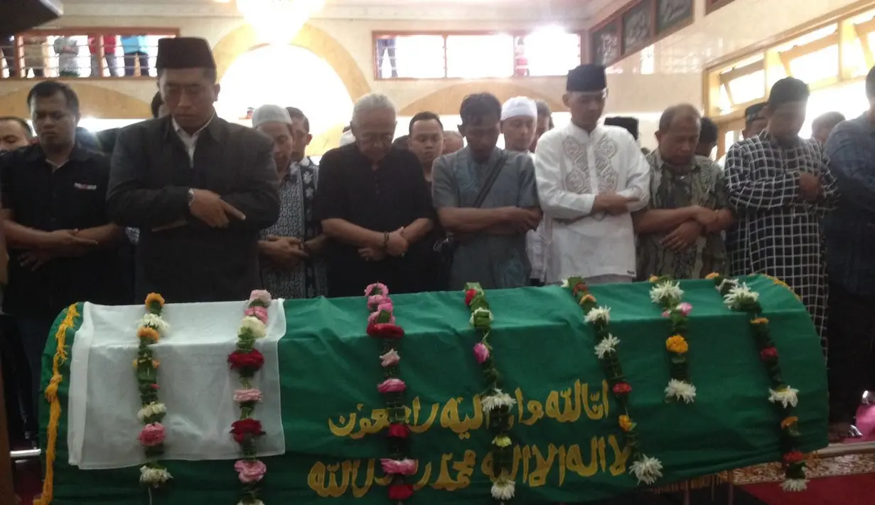 Sebelum meninggal, Oon memang mengidap penyakit yang cukup serius. Selain diabetes, Oon juga mengalami penyakit komplikasi lainnya seperti Jantung dan ginjal yang mengharuskannya untuk cuci darah. (Syaiful Bahri/Bintang.com)