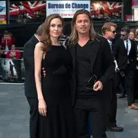 Angelina Jolie dan Brad Pitt (Bintang/EPA)