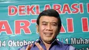 Rhoma Irama berpose sambil memperlihatkan bentuk hati, Jakarta, Senin (14/10/2015). Rhoma menjelaskan pemilihan 1 Muharram sebagai tanggal deklarasi Partai Idaman adalah sebagai momentum kebangkitan umat untuk lebih baik. (Liputan6.com/Johan Tallo)