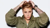 Justin Bieber bersama mantan kekasihnya, berhasil memimpin dengan menyapu bersih nominasi di Teen Choice Awards 2016.