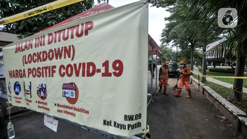 FOTO: Satu RT di Jakarta Lockdown Akibat COVID-19