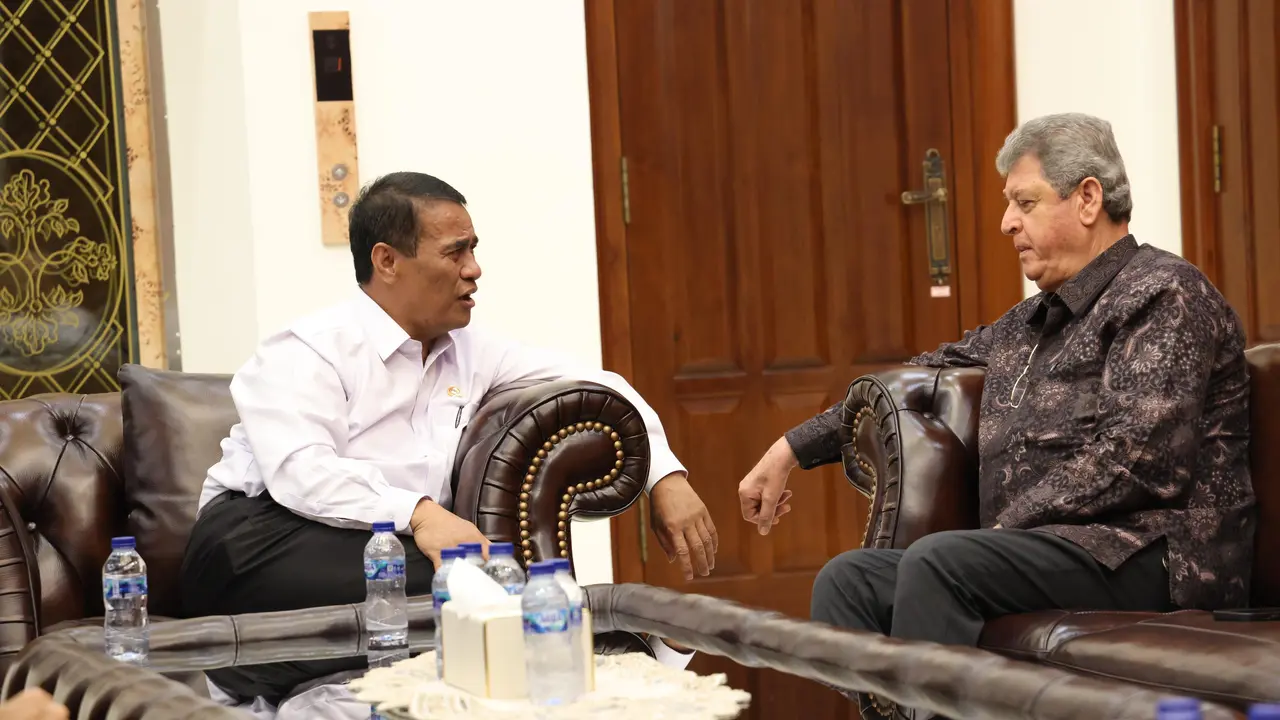 Menteri Pertanian Andi Amran Sulaiman bertemu Duta Besar Palestina untuk Indonesia, Zuhair Al-Shun. (Foto: Liputan6.com/Arief RH)
