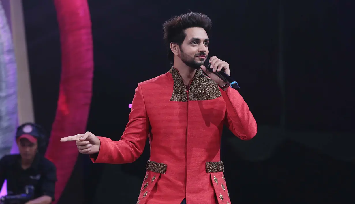 Bermain di serial Ranveer dan Ishani, Shakti Arora dan Radhika Madan berhasil membangun chemistry mereka dan terlihat begitu romantis. Komunikasi yang dijalin sesering mungkin menjadi salah satu cara yang dilakukan Shakti. (Deki Prayoga/Bintang.com)