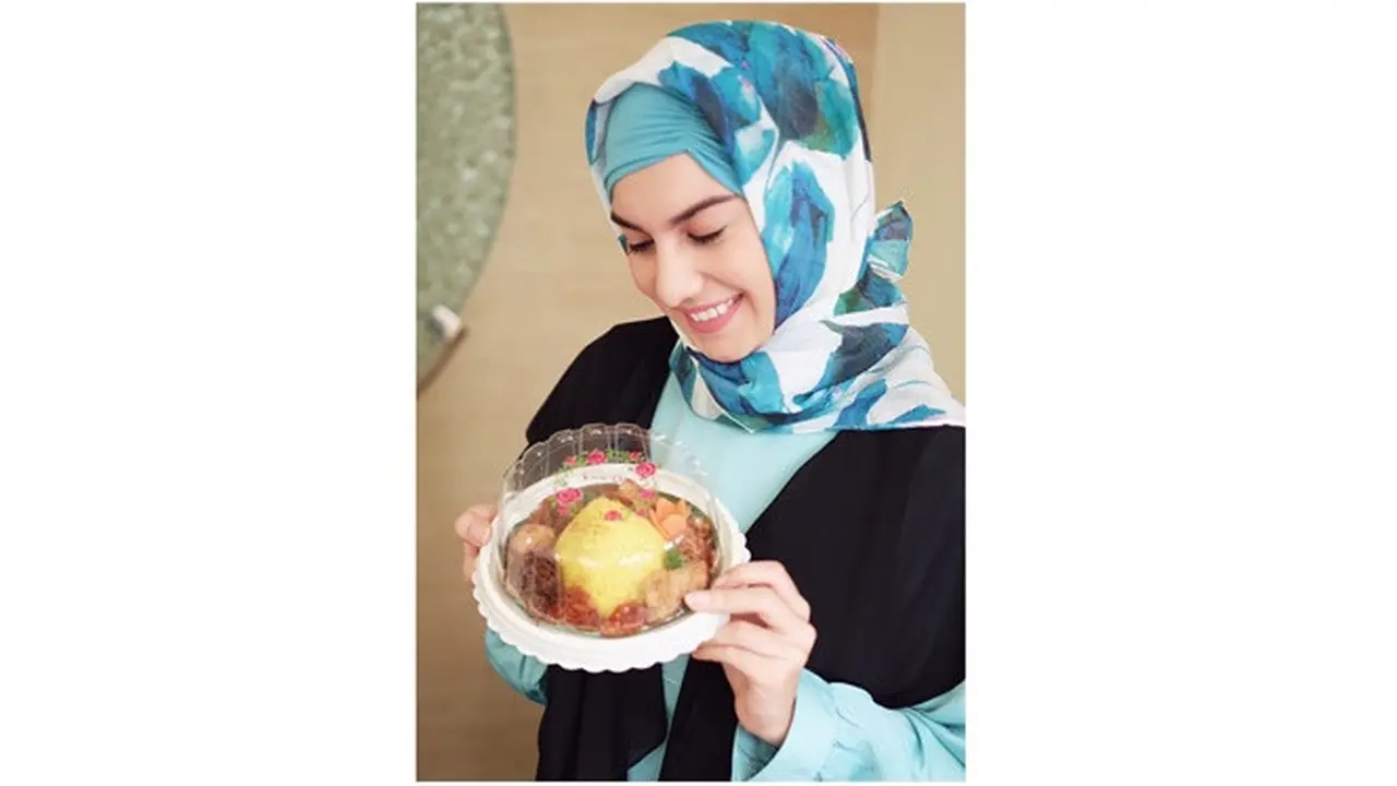 4 Potret Menyejukkan Irish Bella Saat Memakai Hijab, Cantik Banget