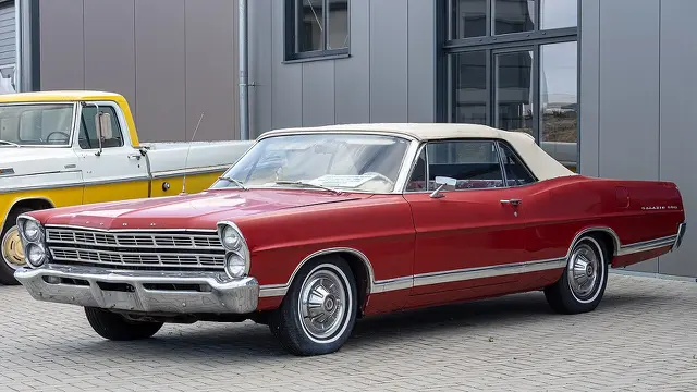 Ford Galaxie 500