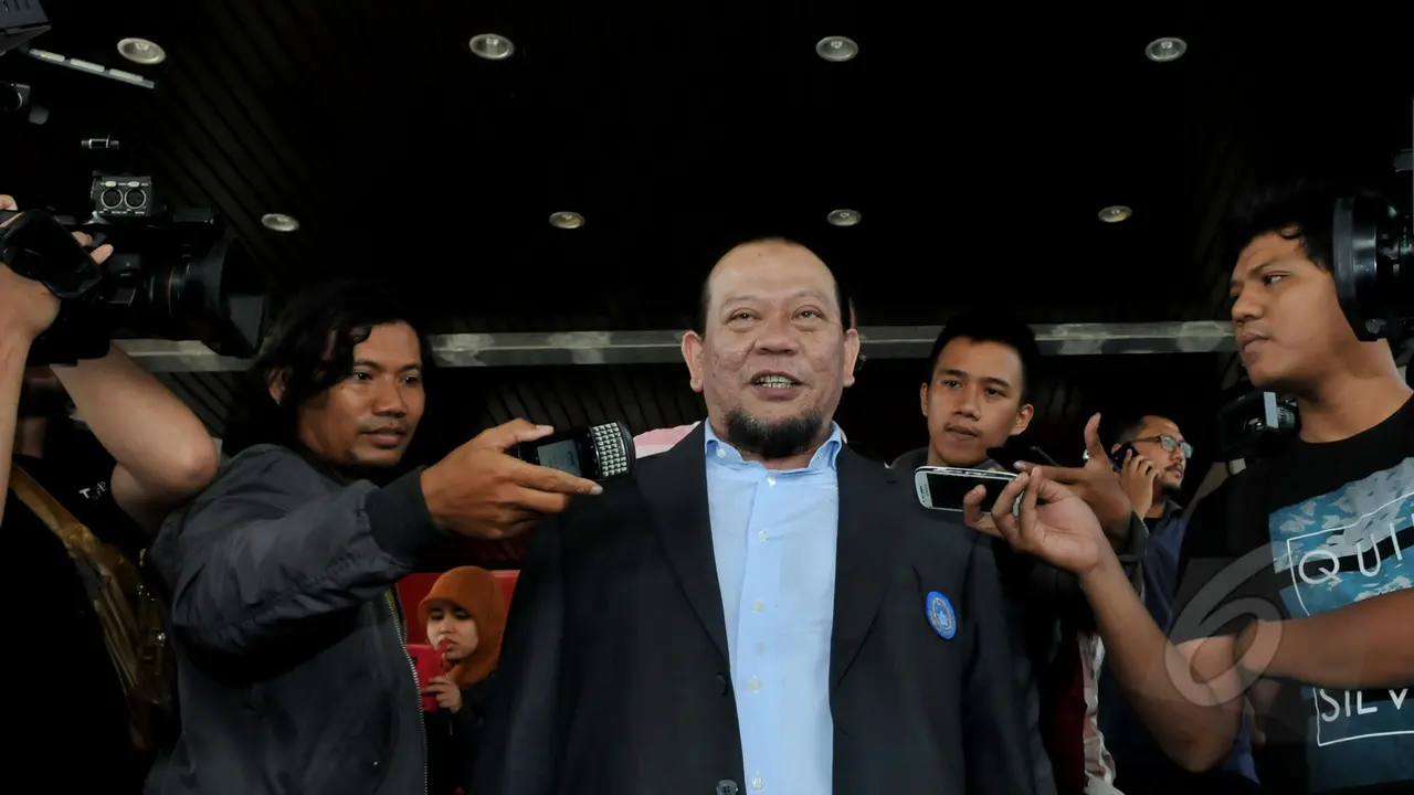 Dibekukan, Ketua Umum PSSI Datangi Kantor Menpora