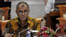 Ketua KPK Agus Raharjo saat mengikuti rapat dengar pendapat (RDP) dengan Komisi III DPR RI di Kompleks Parlemen, Jakarta, Rabu (27/1/2016). Rapat bersama pimpinan KPK ini terkait legislasi dan pengawasan. (Liputan6/Johan Tallo)