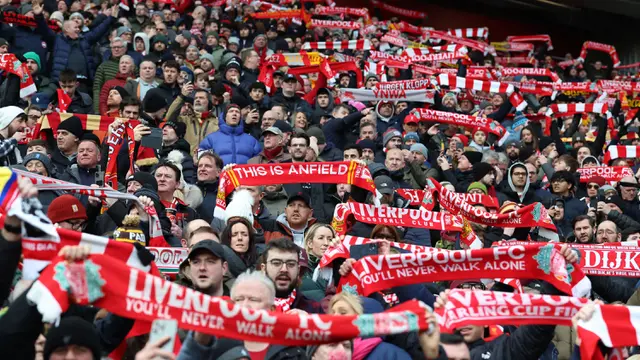 Foto: Liverpool Semakin Nyaman di Puncak Klasemen Liga Inggris, Mohamed Salah Beri Kontribusi Penuh untuk Kemenangan The Reds
