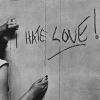 Beberapa zodiak ini merupakan zodiak yang anti galau. Galau? Apaan tuh? (Sumber foto: Pixhome.blogspot.com)