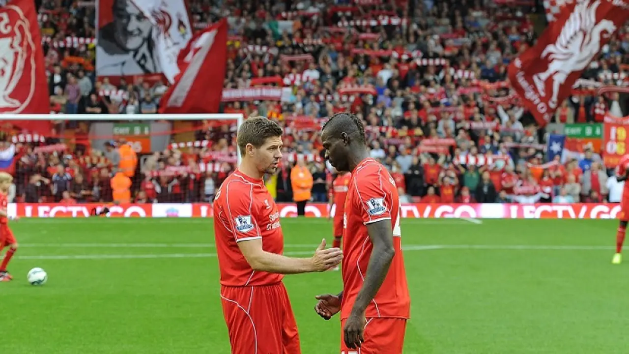 Liverpool vs Real Madrid: Balotelli Ajarkan Gerrard Kesopanan (ud