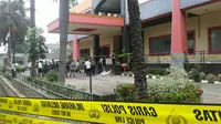 Sisa ledakan di Gedung Perkantoran Graha Multipiranti, Jalan Raden Inten, Duren Sawit