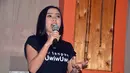 "Jadi orang datang ke Cita dia udah nerima Cita apa adanya," ujar penyanyi yang tenar lewat lagu 'Sakitnya Tuh Disini'. (Nurwahyunan/Bintang.com)