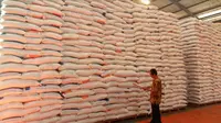 Bulog Siap Distribusikan Beras Impor ke Luar Jawa