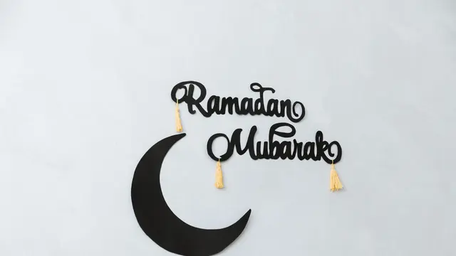 100 Kata-Kata Poster Ramadan 2025 yang Menyentuh Hati